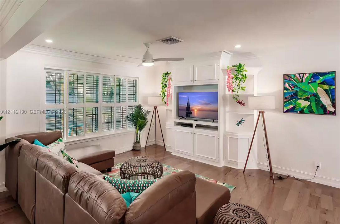 For Sale: $1,605,000 (5 beds, 3 baths, 2740 Square Feet)