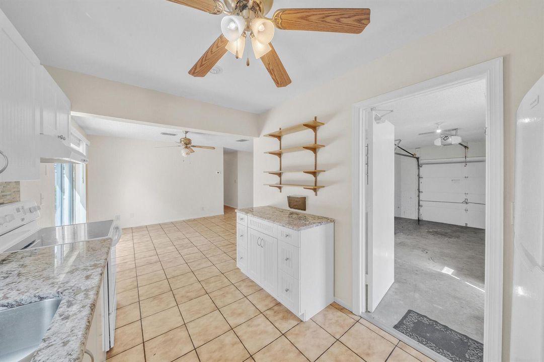 6 Kitchen (3)