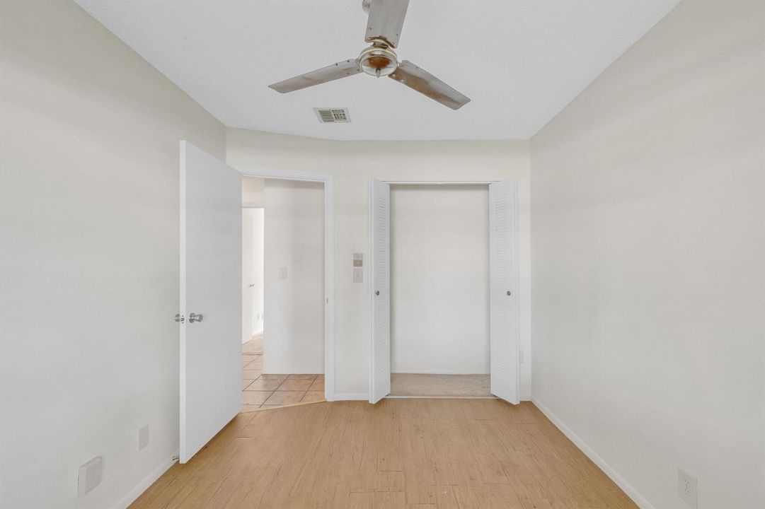 17 Guest Bedroom B (3)