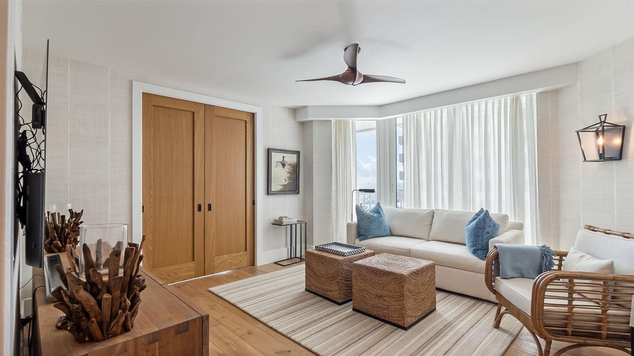 Den/Bedroom