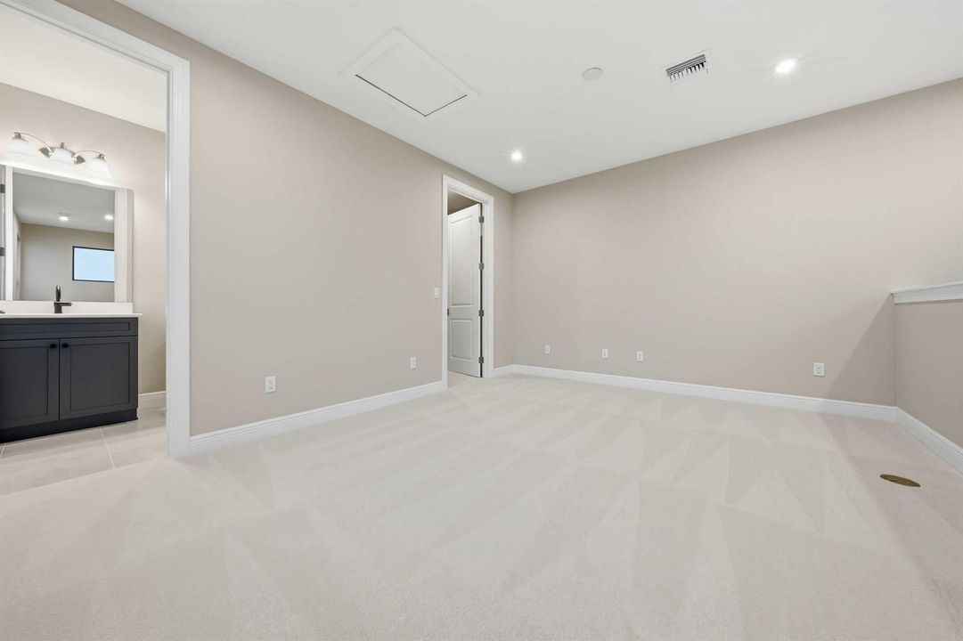 Bonus Room