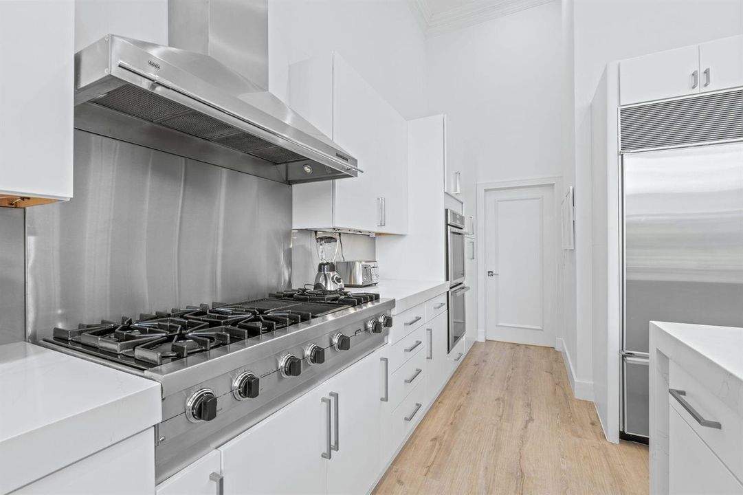 23-web-or-mls-A7409058