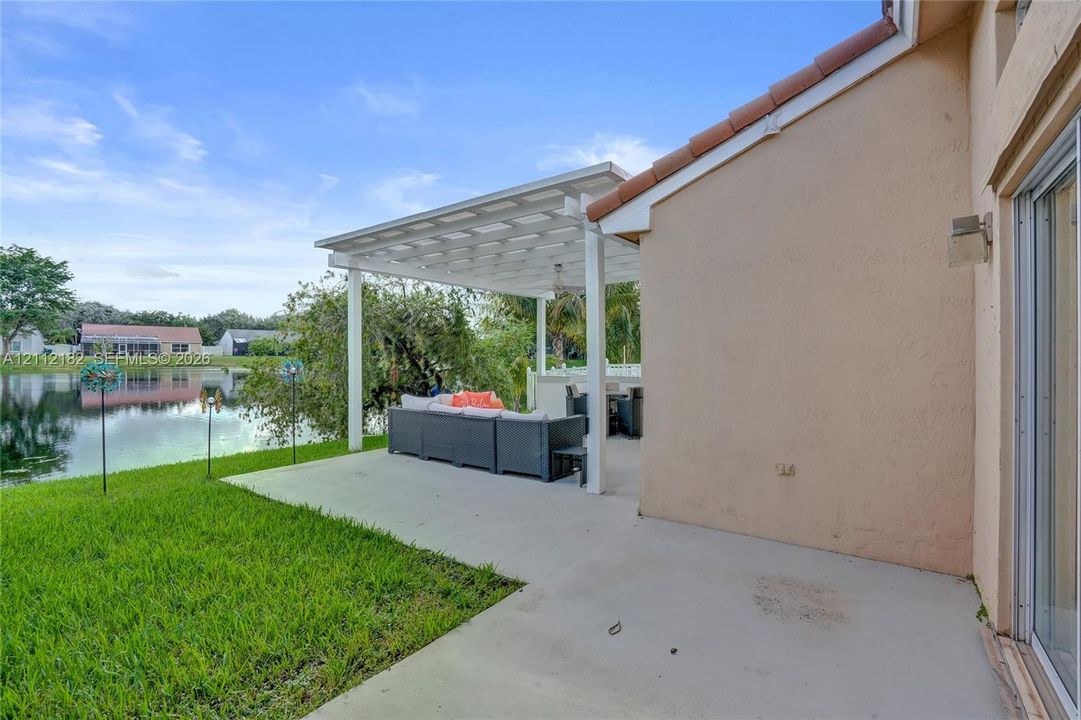 For Rent: $4,500 (5 beds, 3 baths, 2607 Square Feet)