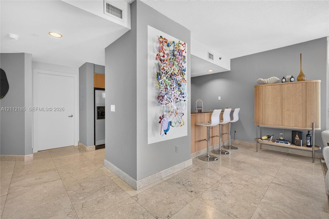 For Sale: $774,000 (2 beds, 2 baths, 1368 Square Feet)