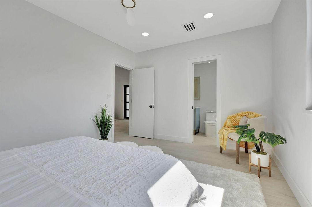 2nd Bedroom