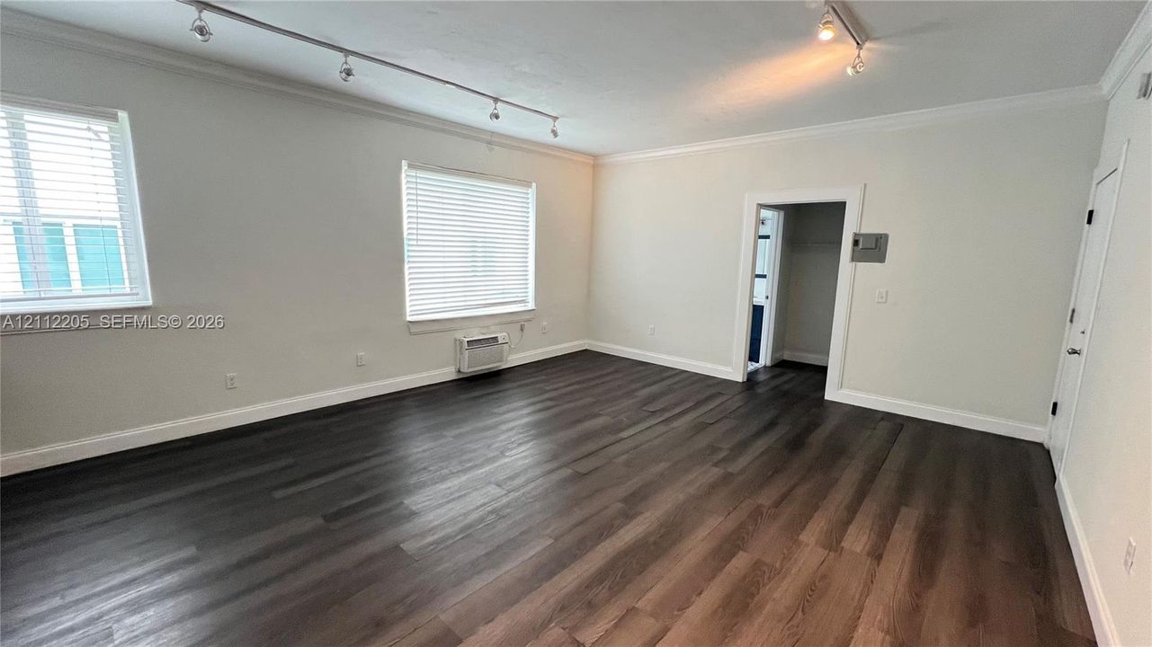For Rent: $1,550 (1 beds, 1 baths, 0 Square Feet)