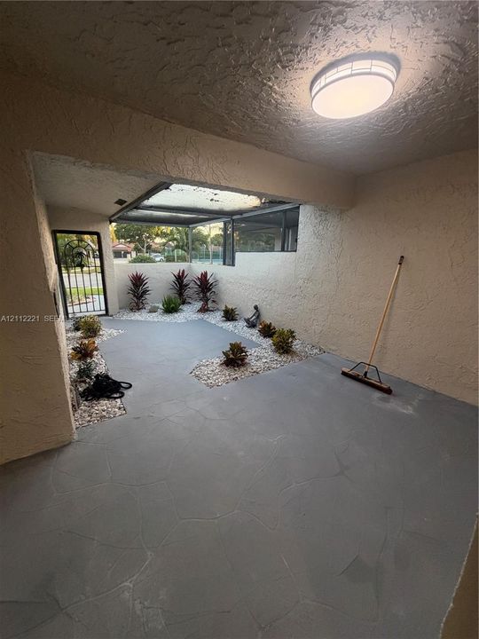 En Venta: $385,000 (2 camas, 2 baños, 968 Pies cuadrados)