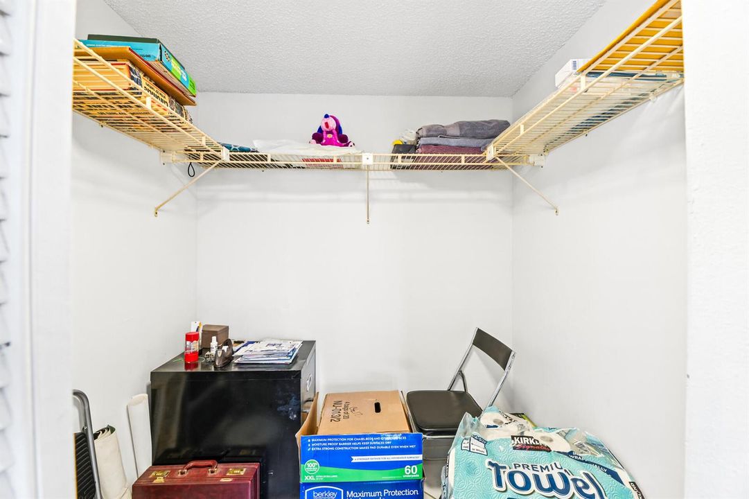 20261022 - 6260 South Falls Circle Drive