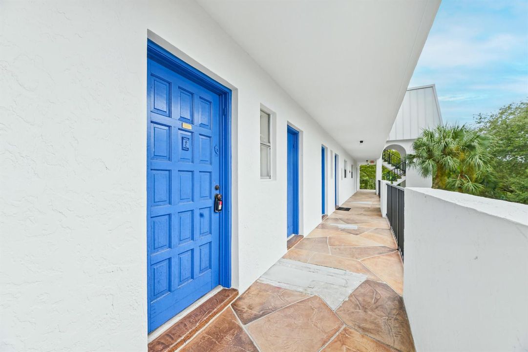 20261022 - 6260 South Falls Circle Drive