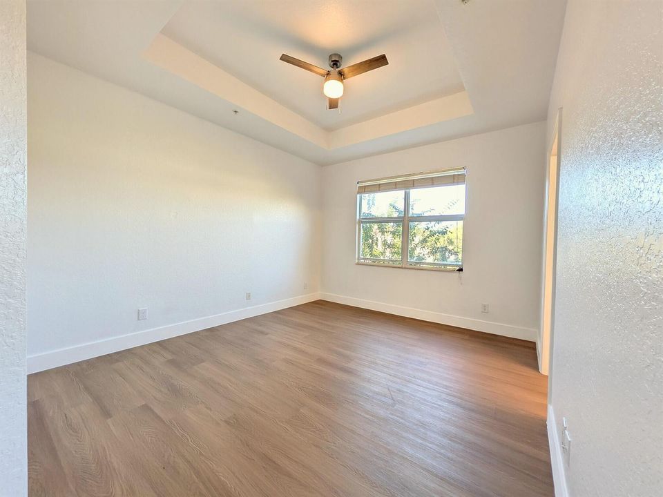 12_11_master_bedroom_c