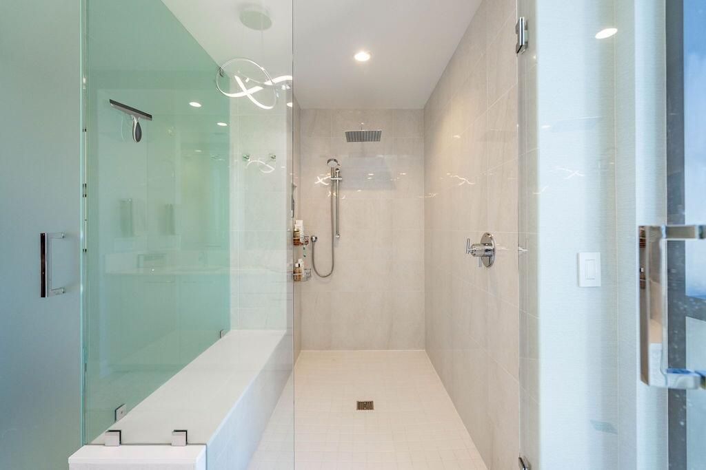 19 Primary Bath Walk-In Shower, Natural