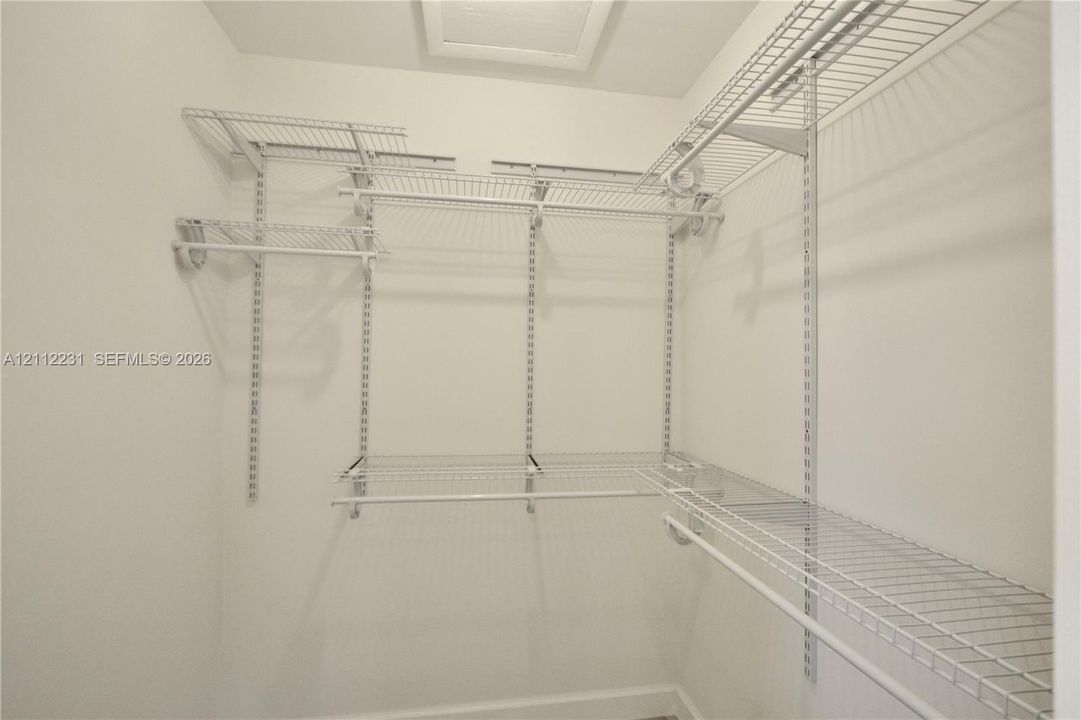 For Rent: $3,000 (2 beds, 2 baths, 1156 Square Feet)