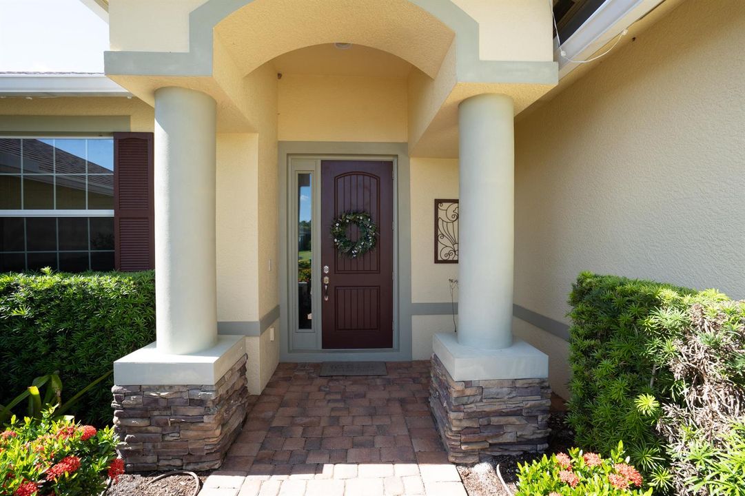 460 SW Vista Lake Drive-15