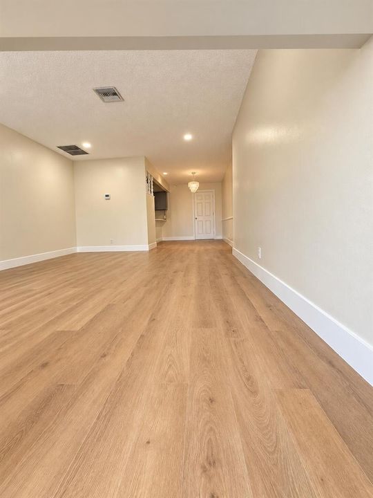 855AD232-5FEE-4439-8EF6-9EB20B600074