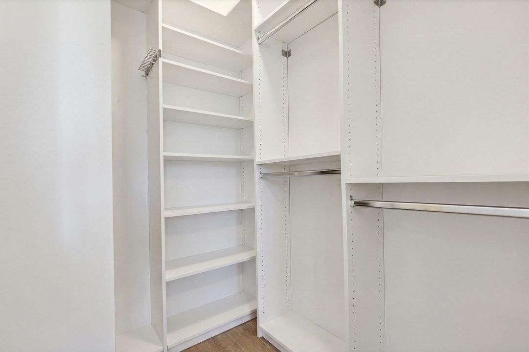 76-web-or-mls-11796_Valencia_Gardens_Ave