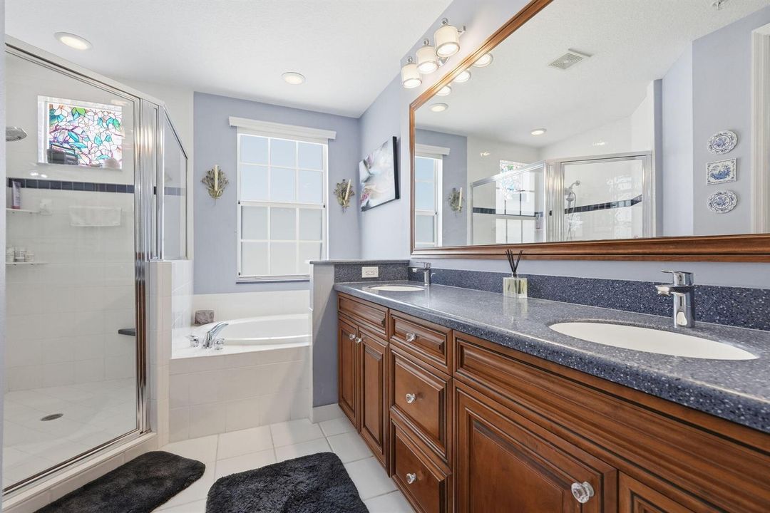 5-web-or-mls-11796_Valencia_Gardens_Ave_