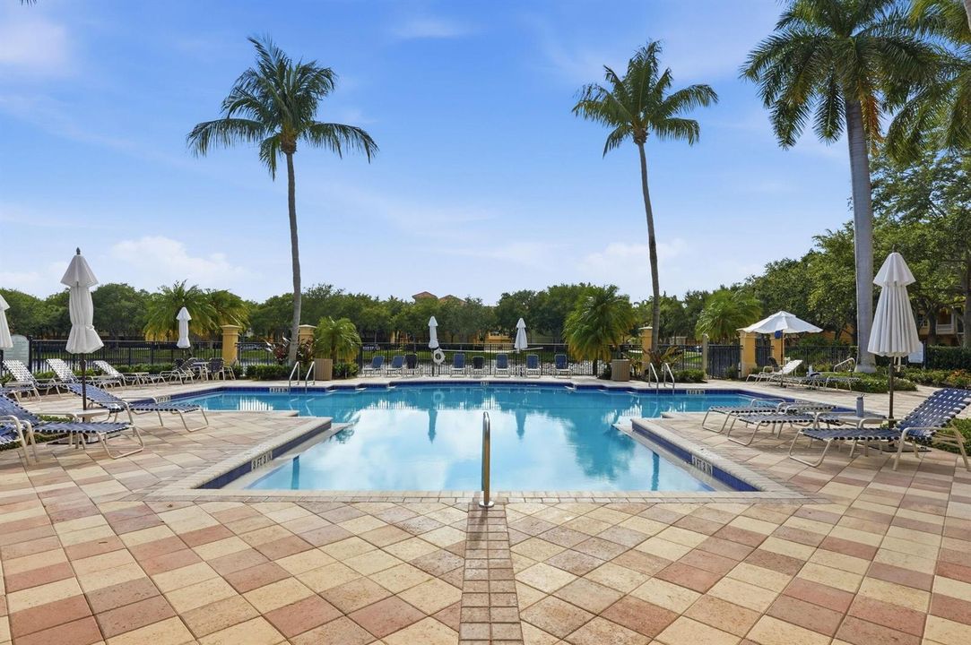 54-web-or-mls-11796_Valencia_Gardens_Ave