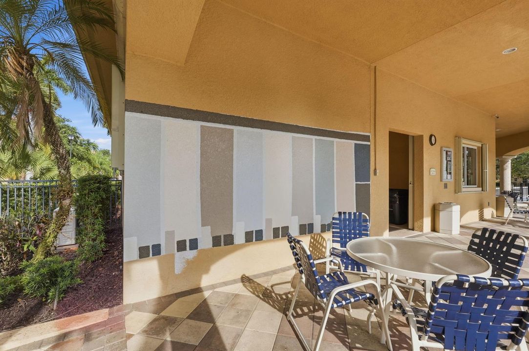 56-web-or-mls-11796_Valencia_Gardens_Ave