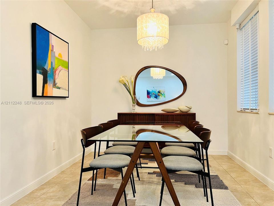 For Rent: $3,500 (3 beds, 2 baths, 1865 Square Feet)