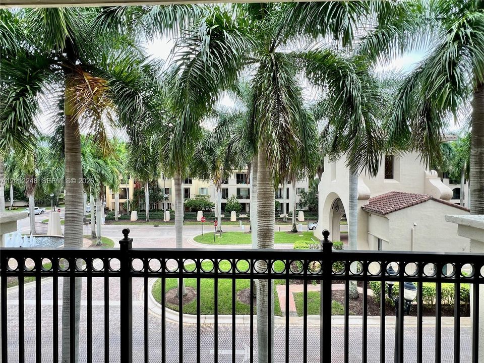 For Rent: $3,500 (3 beds, 2 baths, 1865 Square Feet)