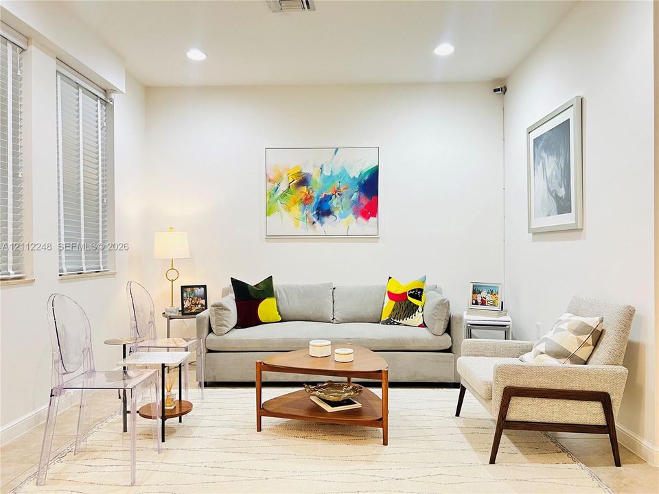 For Rent: $3,500 (3 beds, 2 baths, 1865 Square Feet)