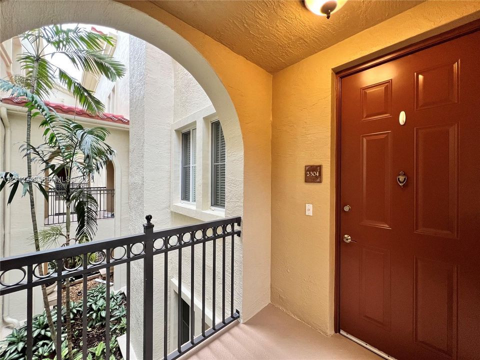 For Rent: $3,500 (3 beds, 2 baths, 1865 Square Feet)