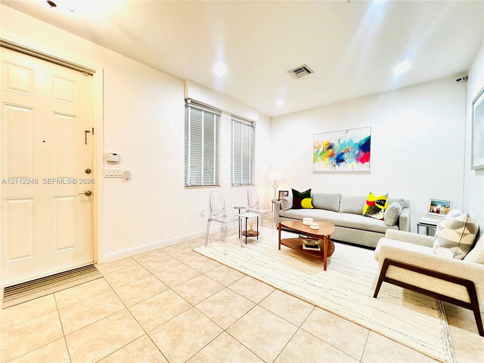 For Rent: $3,500 (3 beds, 2 baths, 1865 Square Feet)