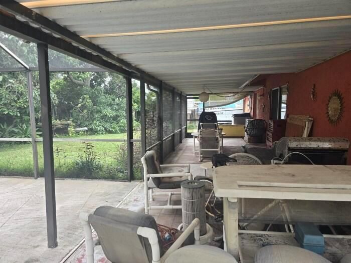 Screen Patio Area