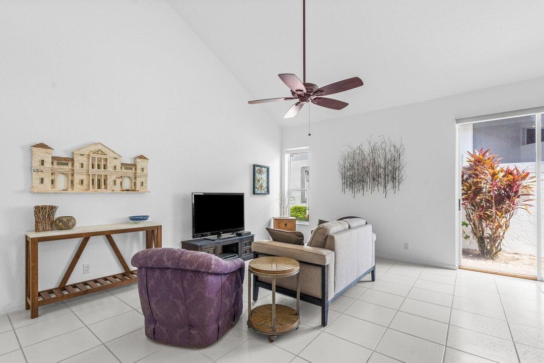 021-11614CreeksideDrive-BoyntonBeach-FL-