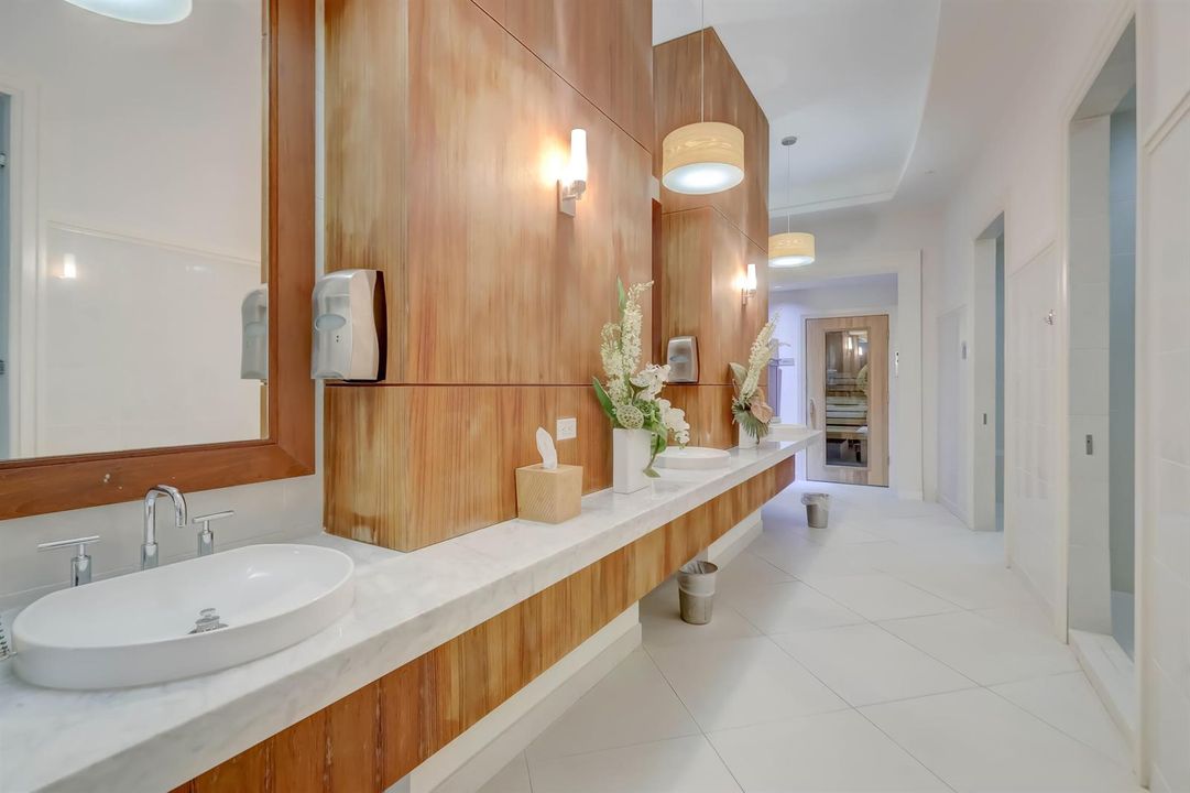 78__Gym Shower area