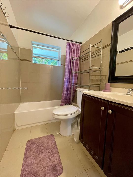 For Rent: $1,590 (1 beds, 1 baths, 675 Square Feet)