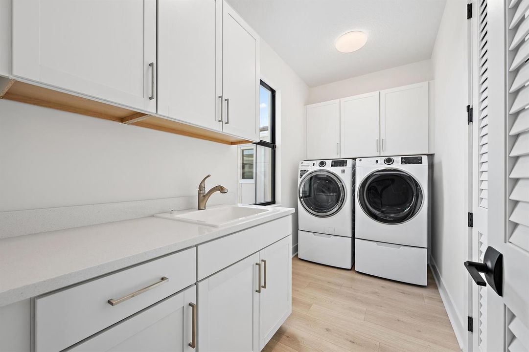 2nd Laundry Rm