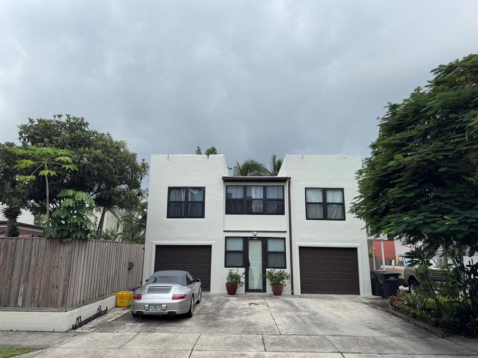 Front house driveway Parking