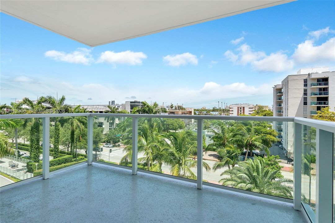 На продажу: $449,000 (1 спален, 1 ванн, 962 Квадратных фут)