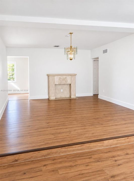 For Rent: $3,650 (3 beds, 2 baths, 1322 Square Feet)
