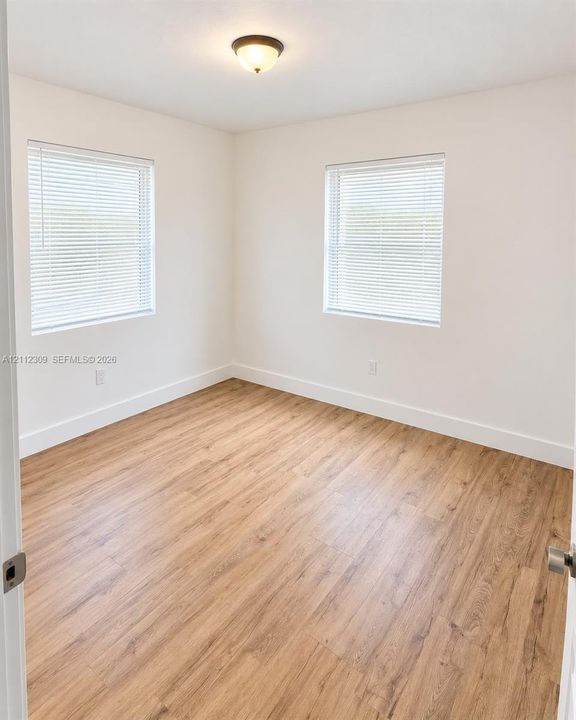 For Rent: $3,650 (3 beds, 2 baths, 1322 Square Feet)