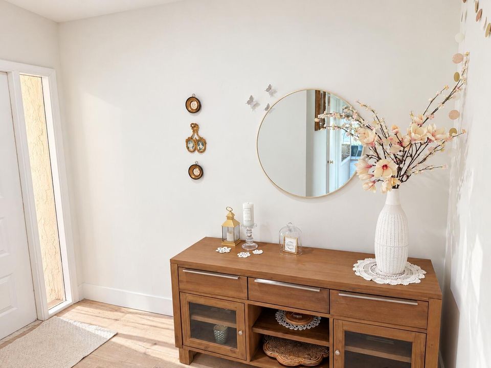 Bright Modern Entryway