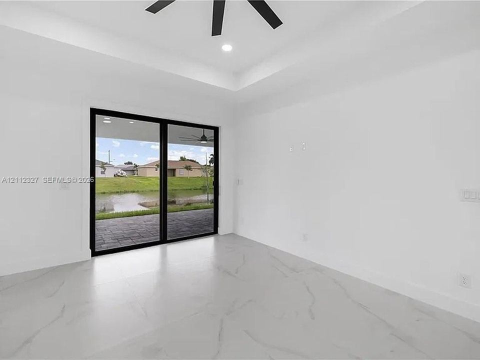 En Venta: $425,000 (3 camas, 2 baños, 0 Pies cuadrados)
