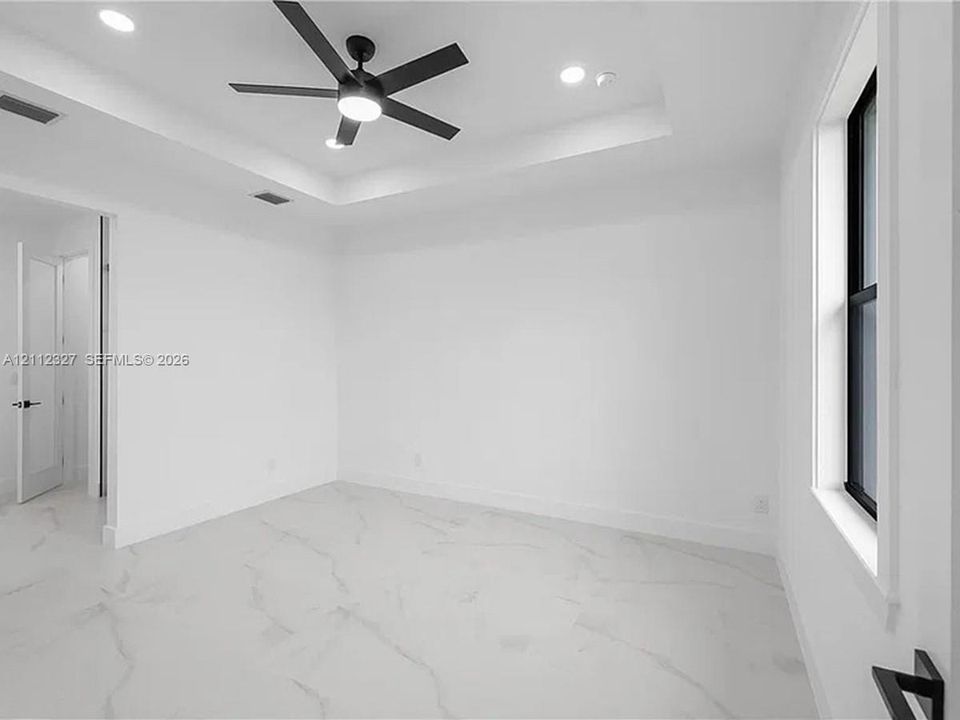 En Venta: $425,000 (3 camas, 2 baños, 0 Pies cuadrados)