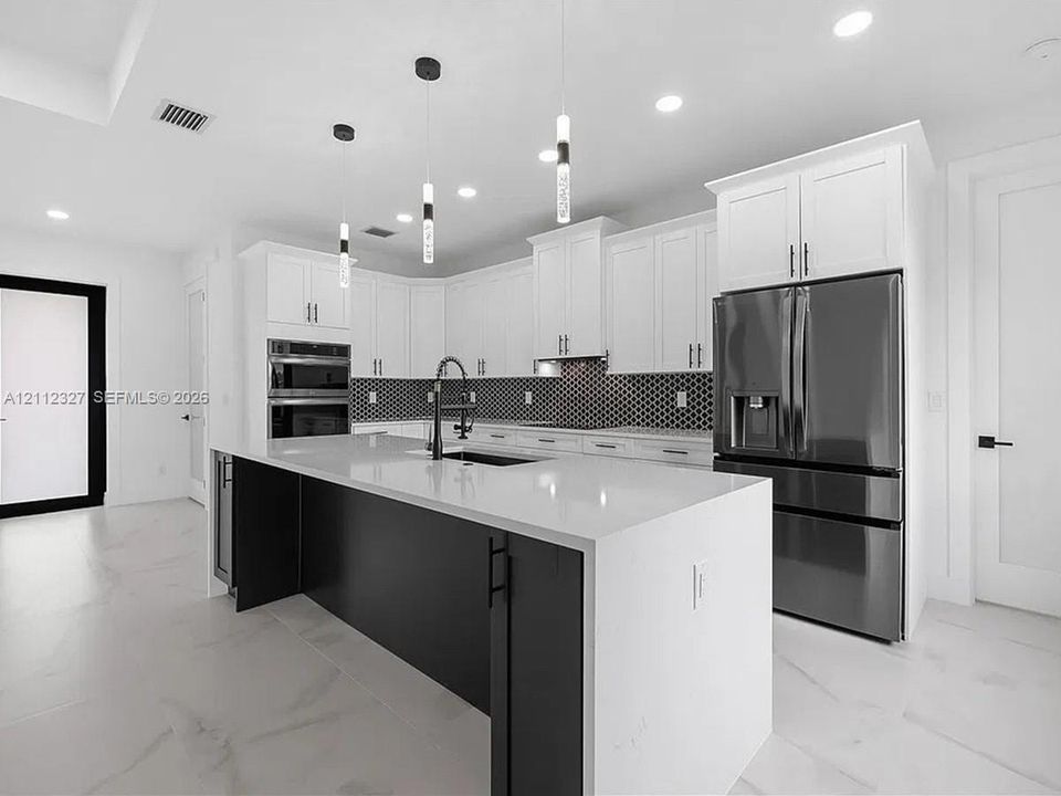 En Venta: $425,000 (3 camas, 2 baños, 0 Pies cuadrados)