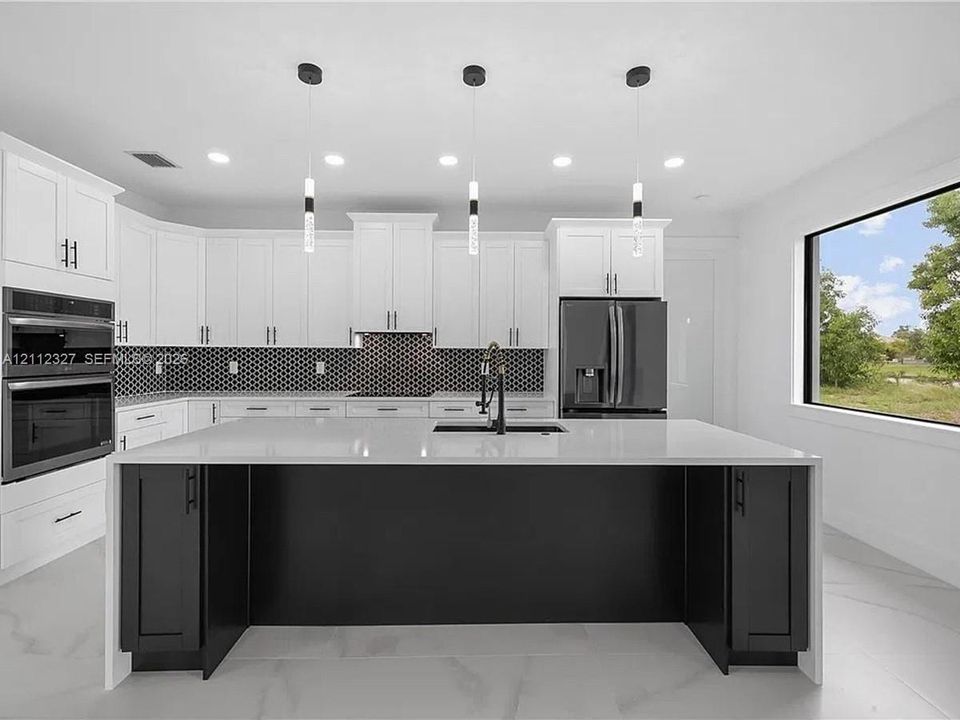 En Venta: $425,000 (3 camas, 2 baños, 0 Pies cuadrados)