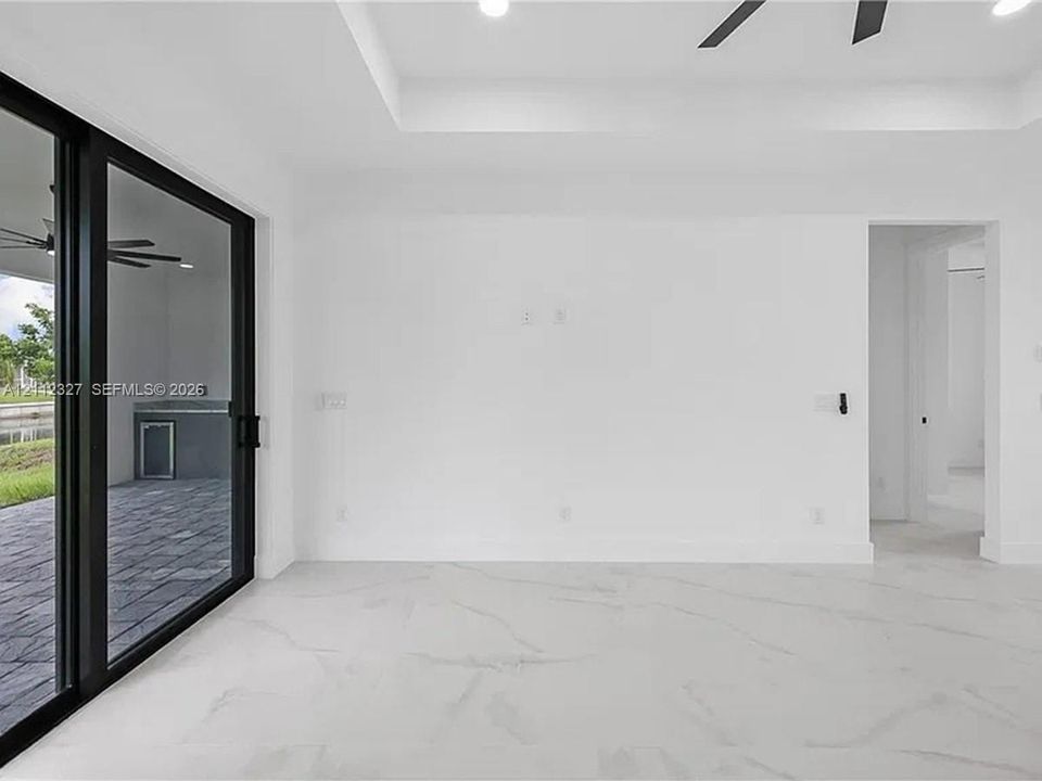 En Venta: $425,000 (3 camas, 2 baños, 0 Pies cuadrados)