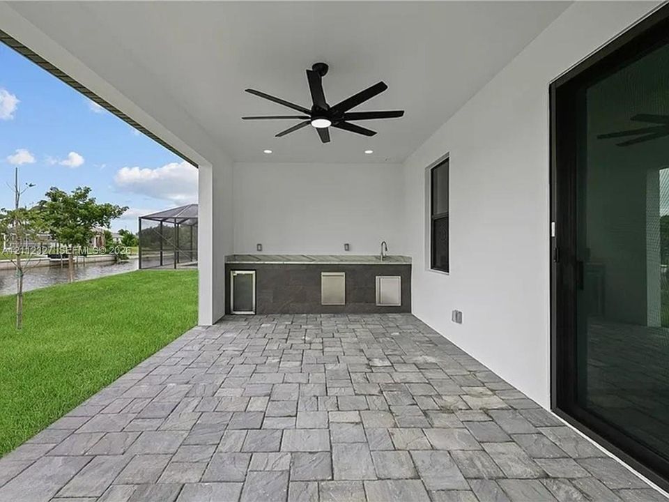 En Venta: $425,000 (3 camas, 2 baños, 0 Pies cuadrados)