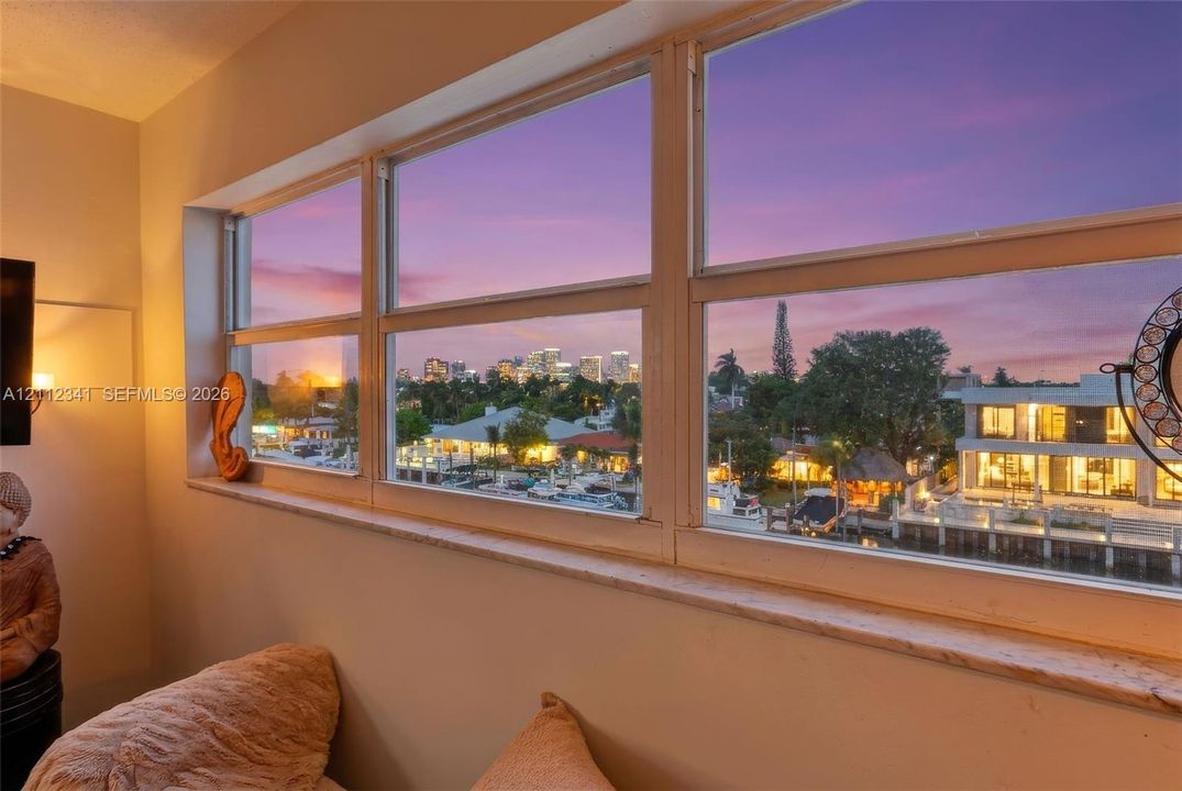 En Venta: $485,000 (2 camas, 2 baños, 1279 Pies cuadrados)