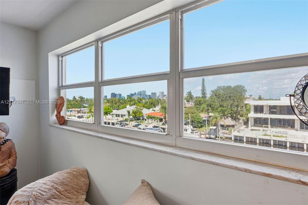 En Venta: $485,000 (2 camas, 2 baños, 1279 Pies cuadrados)