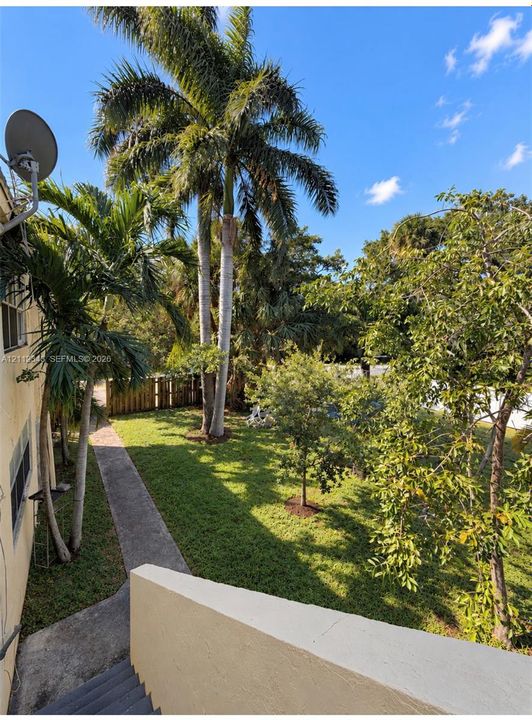 For Rent: $1,800 (2 beds, 1 baths, 5430 Square Feet)