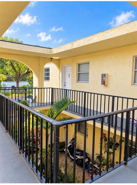 For Rent: $1,800 (2 beds, 1 baths, 5430 Square Feet)