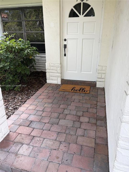 For Rent: $3,650 (3 beds, 2 baths, 3733 Square Feet)