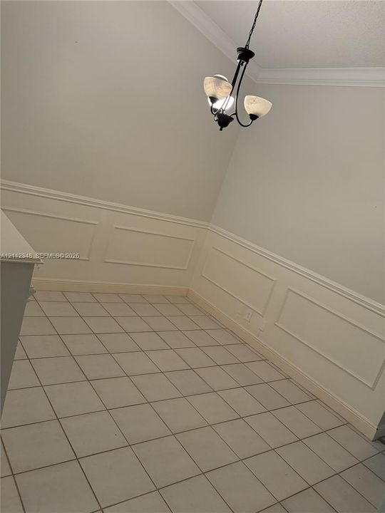 For Rent: $3,650 (3 beds, 2 baths, 3733 Square Feet)