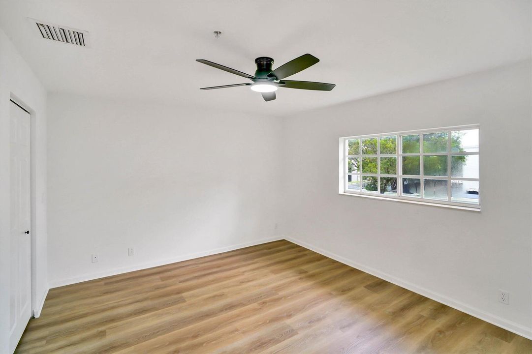 18-3495 NW 14th Ct-18